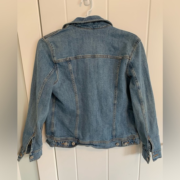 Old Navy Classic Jean Jacket - Picture 3 of 4